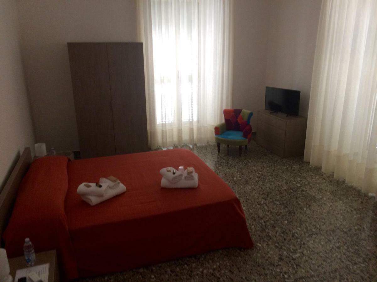 B&B Zia Iaia Siderno Exterior foto